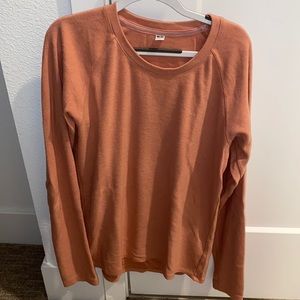 UNIQLO THERMAL LONGSLEEVE